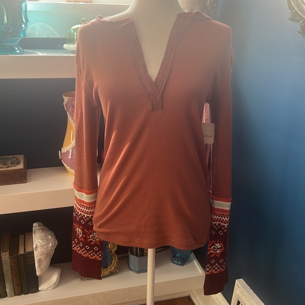Free People Mikah Notch Neck Top Thermal Fair Isle Sleeves Autumn Brown NWT - Picture 7 of 12